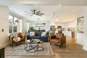 Spacious 4-Bed Condo steps from French Quarter